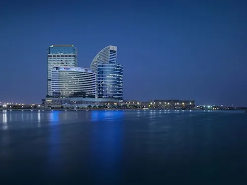 Crowne Plaza Festival City